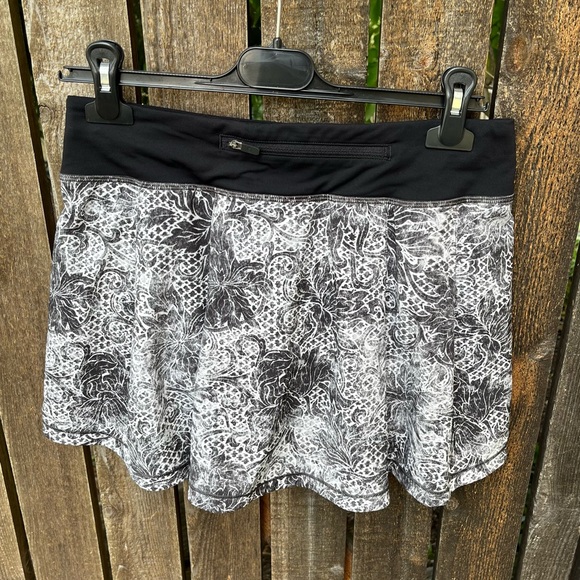 Lululemon Pace Revival Skirt II In Masked Lace Starlight Black W8852T Sz 6 Tall - Picture 9 of 16